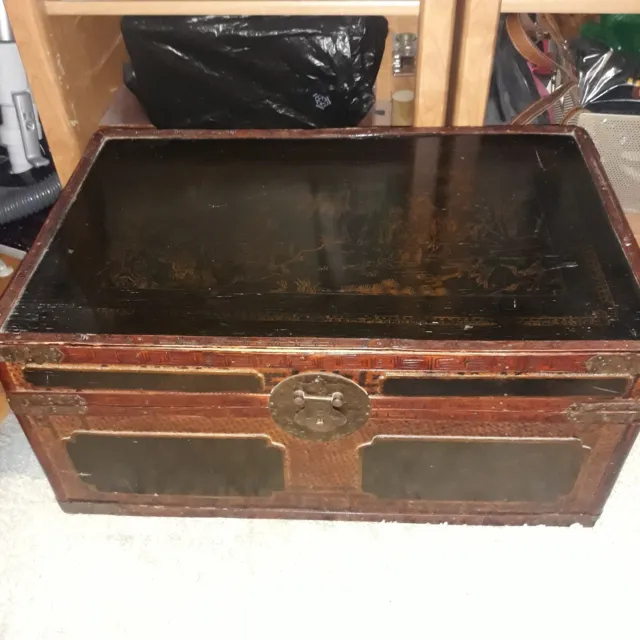 Chinese Trunk / Chest  hand made and paint.