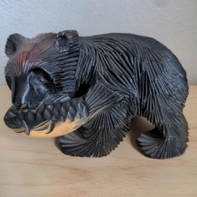 Wood Carved Bear Figurines/Lake Akan