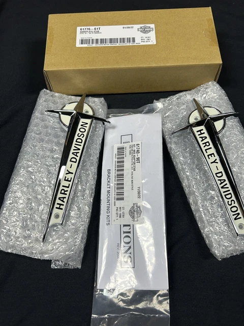 HARLEYDAVIDSON GAS Fuel Tank Name Plate with MOUNTING Kit 6177661T