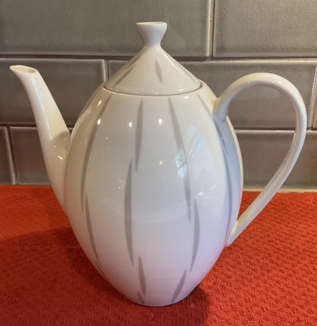 Arzberg Lanzette Made In Germany White Porcelain Tea Pot. MCM/Contemporary Decor