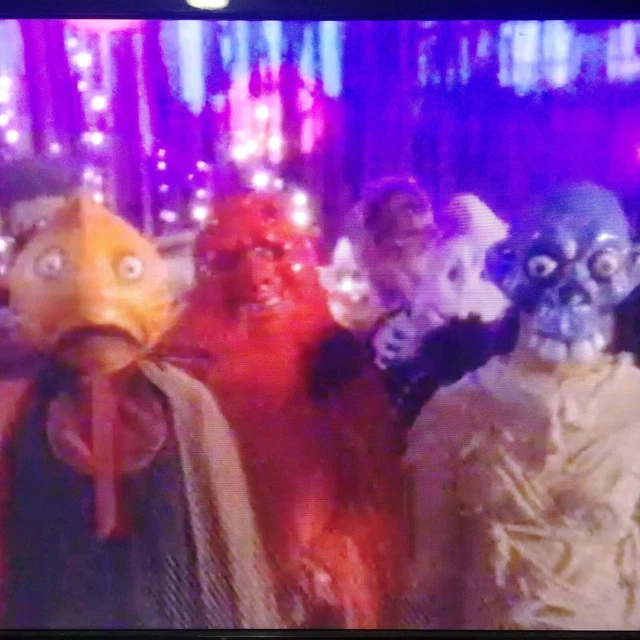 HALLOWEENTOWN VHS DISNEY Channel Oct. 2002 Halloween WOC 19.99 PicClick