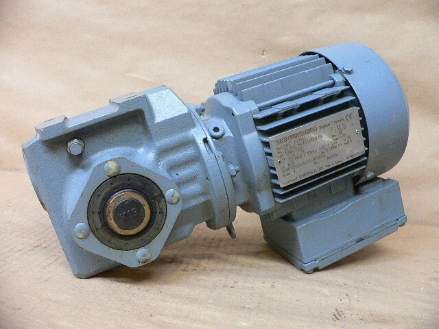 SEW-EURODRIVE Hollow 01.3407143601.0002.01 .33HP 208V 3PH SA37DT71C