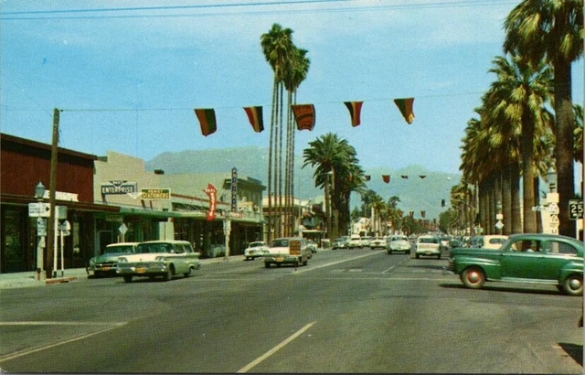 Vintage 1950s HEMET, California Postcard "Florida Avenue" Downtown Street Scene