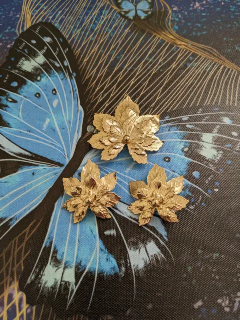 Vintage Sarah Coventry Maple Leaf Brooch and Earring Set in Gold Tone