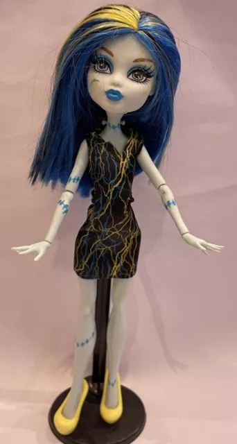 Monster High Doll – Freaky Fusion – Frankie Stein - Mattel