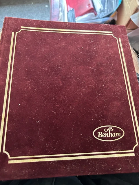 Benham Kleiner Roter Mehrring Leer Erster Tag Cover Album Mit Einsätzen