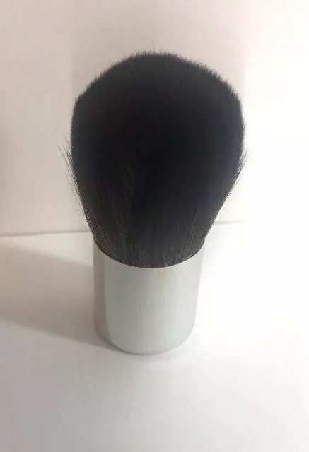 BORGHESE Kabuki Brush WITHOUT THE BOX