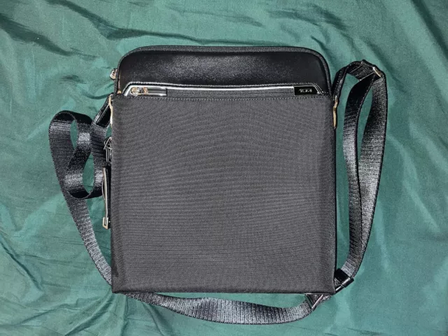 Black Tumi Arrive Lucas Crossbody Messenger Bag