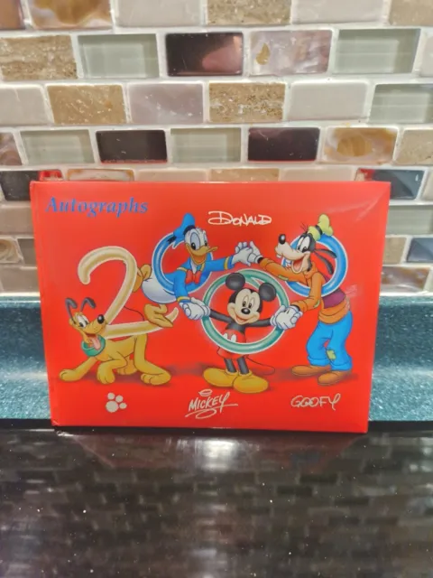 2000 Autogrammbuch Walt Disney World Resort Park. Signiert Mickey Mouse Pluto usw.