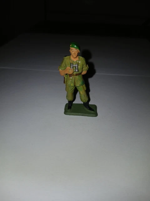 Figurine STARLUX Vintage Française - Bérét Vert Avec Jumelles - N°25 - Occasion Collection