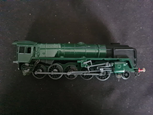 00 OO Gauge Model Railways STEAM LOCOMOTIVE TRAIN ENGINE UNBRANDED 00-oo-gauge-model-railways-steam-locomotive-train-engine-unbranded