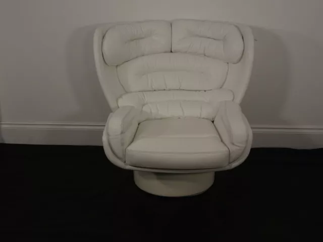 Stunning iconic Elda chair designed by Joe Colombo in the 1960's in white leathe 3