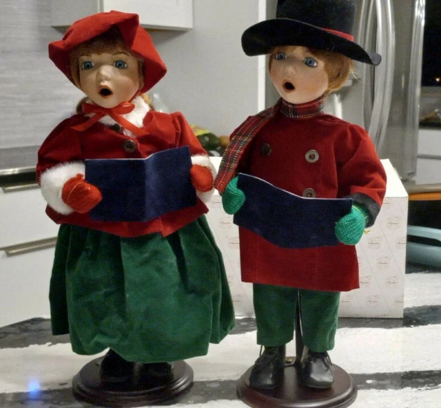 Heritage Signature Joy & Noel Boy Girl Christmas Caroler Porcelain Dolls w/Stand