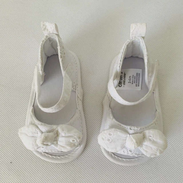Carters Sandals Infant Baby Girls Size 3-6 Month White Floral Bow Soft Sole Shoe