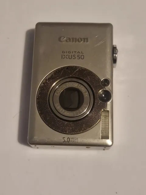 CANON IXUS 50 digital camera