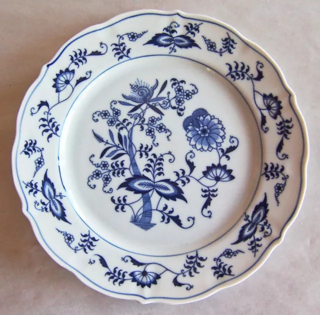 Blue Danube Blue Onion LUNCHEON/SALAD PLATE 8 3/4" Japan, Rect. Stamp, Tiny Chip