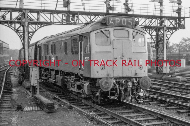 UK RAILWAY PHOTOGRAPH Of Class 25 D5210. Rm25-331 £1.70 - PicClick UK