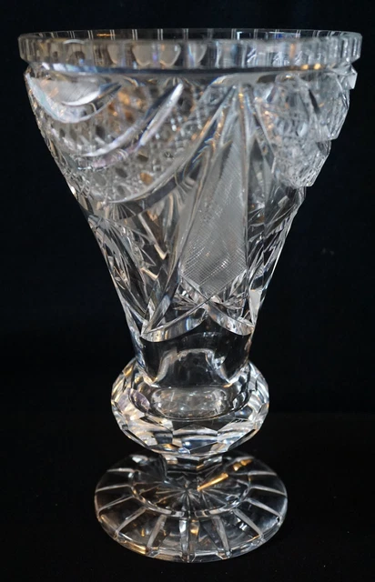 Beautiful American Brilliant Period 9" Tall Heavy Deep Cut Glass Vase 6 " Rim
