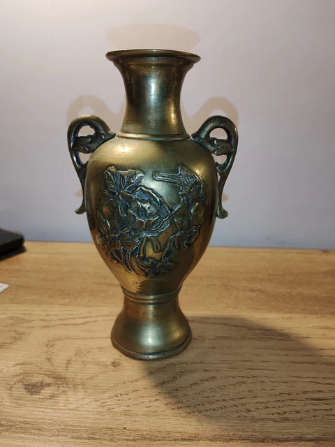 Vase En Bois Tourné Incrustation Laiton Oriental