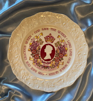 Vintage Queen Elizabeth II Commemorative Plate Of The