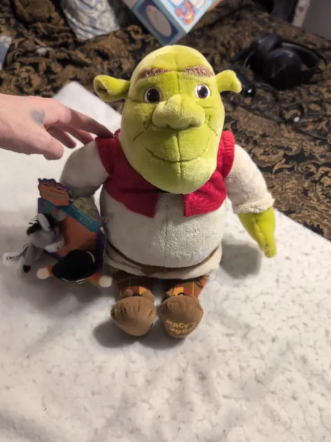 Shrek Green Ogre Plush Stuffed Jumbo Toy 2007 Macys DreamWorks new with puppets!