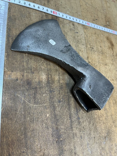 N°25) OLD TOOL, outil ancien, AXE, HACHE FORGÉE / PETITE HACHETTE