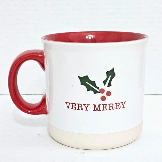 Vintage FAO Schwartz Very Merry Holiday Stoneware Mug Christmas Holly