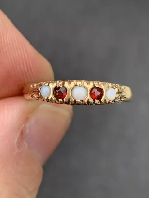 9ct Gold Garnet & Opal Victorian 5 Stone Ring, 9k 375
