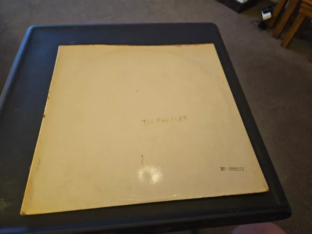 Beatles White Album 1968 Sterio Vinyl 2xLP, No 0372597 1st Press