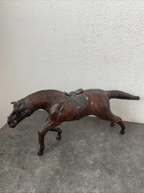 Bride De Conduite Ancienne En Cuir Clouté Avec œillères - EN L'ÉTAT - Cheval