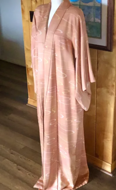 Vintage Japanese Kimono~ Chirimen Silk~ Floral Pattern ~Bust 48 / Length 60 in