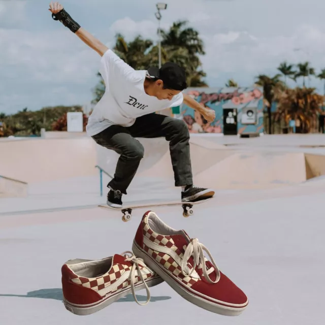 Vans Old School Red/White Checkered Skate Sneakers Shoes Size Womens 9.5