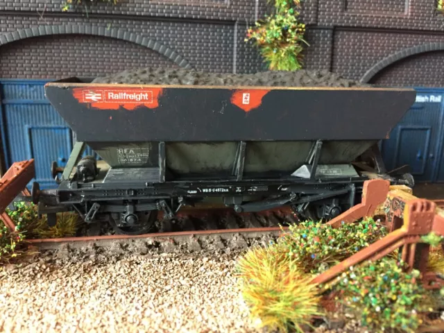 Oo Gauge Hea Railfreight Coal Wagon In Heavily Weathered Condition