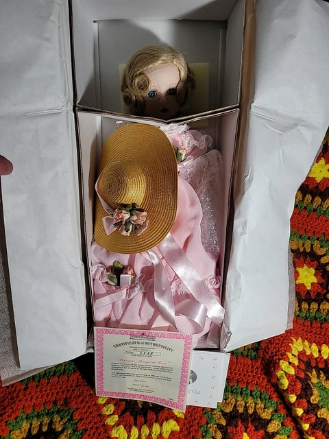 Madame Alexander & Ashton-Drake Princess Margaret Rose  588/2000