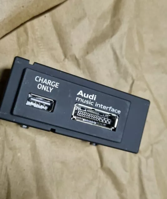 Audi A3 S3 RS3 8V Musique Interface USB Prise 8V0035736B charge only