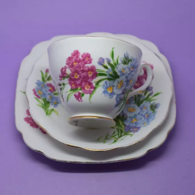 Royal Standard 'Princess Louise' Tea Trio, Cup, Saucer, Plate, Vintage, England 2