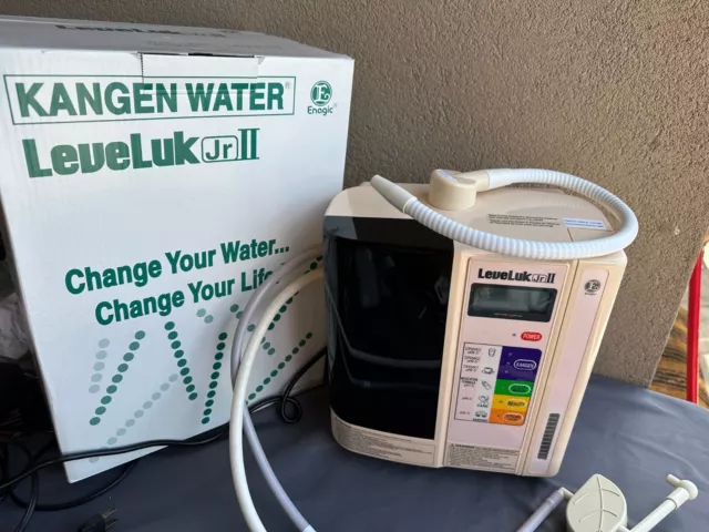 Enagic LeveLuk Jr II  Kangen Water Machine