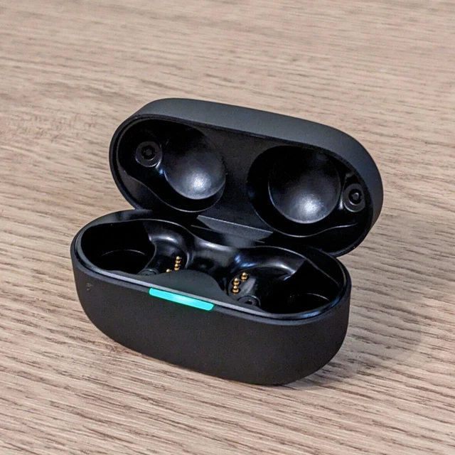 CHARGING CASE ONLY Sony WF1000XM4 wireless headphones Bluetooth