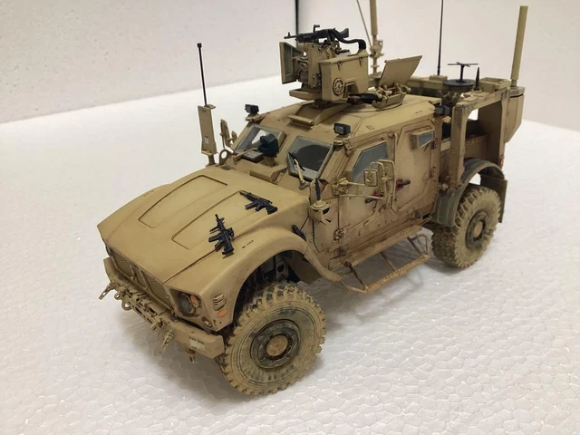SHERMAN M4A3E8 EASY Eight 1/35 WWII Pro construit et peint EUR 259,00
