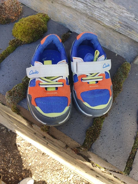 Clarks baby hotsell shoes size