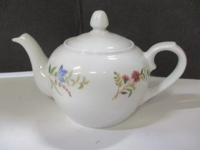 Cordon Blue International BIA Hand Decorated USA Teapot Floral Design 1 Cup
