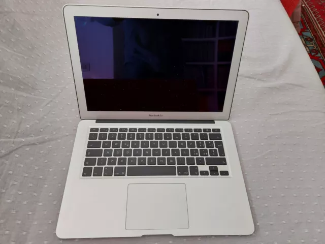 Apple MacBook Air 13.3" (128GB SSD, Intel Core i5 4.ª generazione, 1.4 GHz, 4GB)