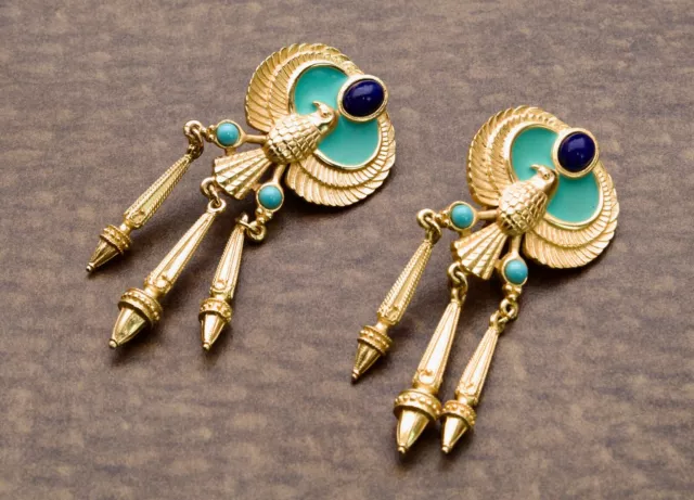 Elizabeth Taylor Egyptian Revival Cleopatra Enamel Clip On Earrings Gold Tone