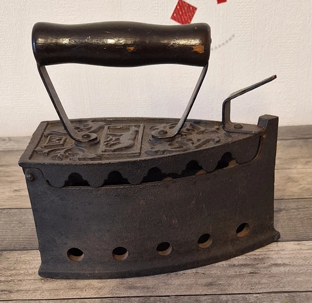Ancien fer à repasser à transformer en lampe sur Gens de Confiance