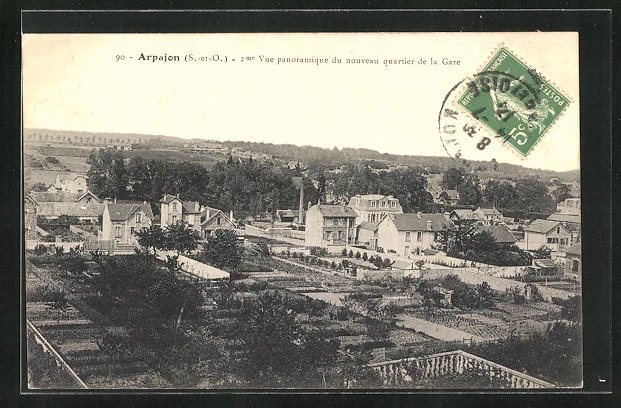 CPA Arpajon, Vue panoramique du nouveau quartier de la Gare 1913