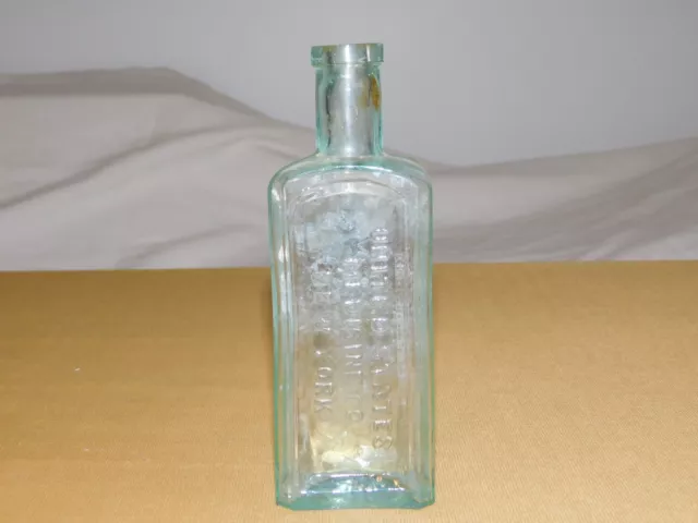 North Mountain Supply Botella de vino de cristal de 1,5 litros, acabado de  corcho con fondo plano – Caja de 6 – Transparente/Flint : :  Industria, Empresas y Ciencia