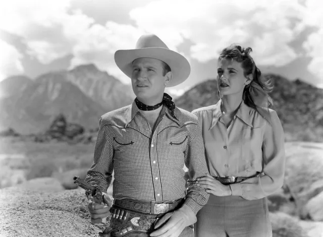 GENE AUTRY Singing Cowboy Western Star Publicity Picture Photo Print 11"x17"
