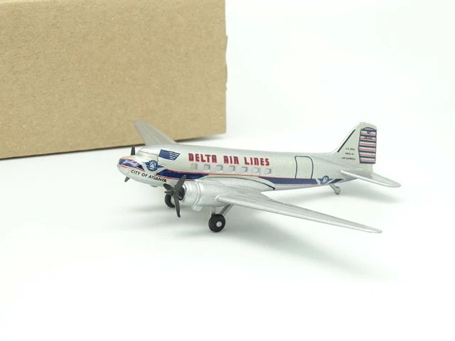 Avion Miniature Schabak 1/250 - Douglas DC-3 Delta Air Lines - Occasion