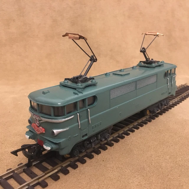 Gégé 6107 Ho Sncf Coffret Etendard Loco Electrique BB 9240 2 Voitures Rails Transfo A79302