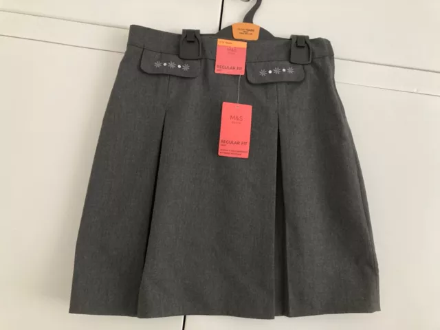 BNWT girls age 11-12 Marks & Spencer grey school skirt pleated sequin pocket